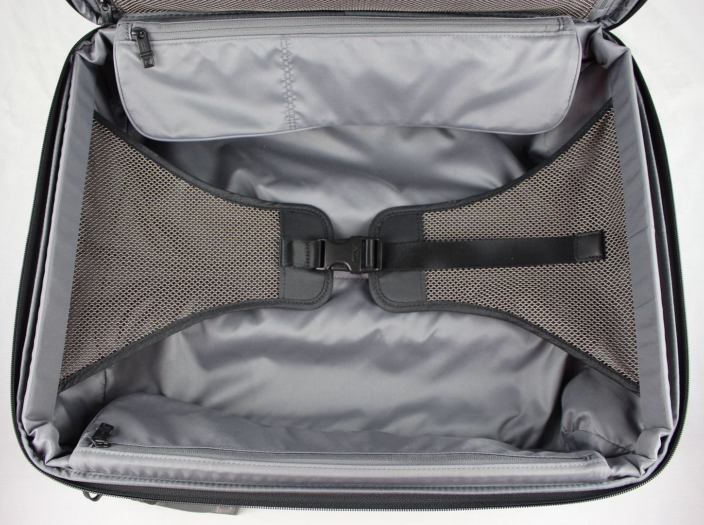 TUMI 'Alpha 2' Black Nylon Continental Expandable 4Wheeled CarryOn